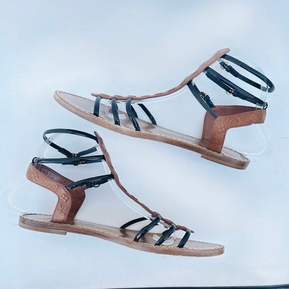 Louis Vuitton Gladiator Sandals Flats Strappy
Black LV Logo Leather 41 Ankle 11 - Picture 6 of 14